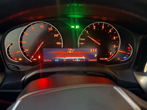 2019 BMW 330i Only — photo 9