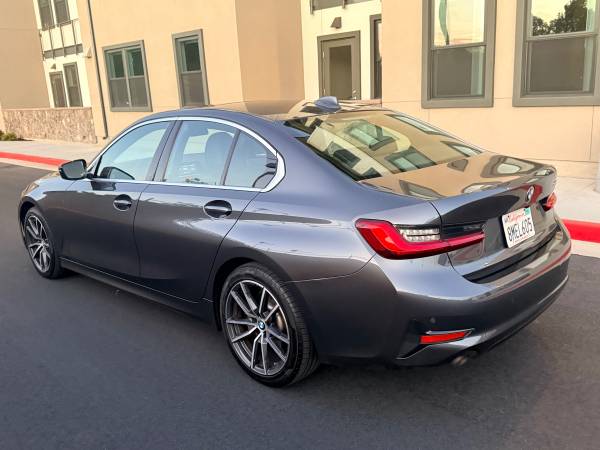 2019 BMW 330i Only — photo 4