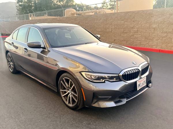 2019 BMW 330i Only — photo 2