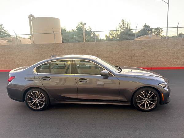 2019 BMW 330i Only — photo 5