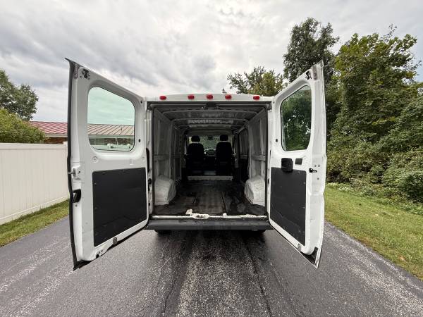 2014 RAM Promaster 1500 Low Roof — photo 5