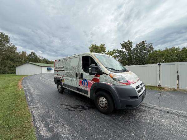 2014 RAM Promaster 1500 Low Roof — photo 2