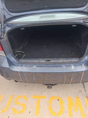 2014 Subaru Legacy 2.5i Limited 4dr All-wheel Drive Sedan CVT — photo 3