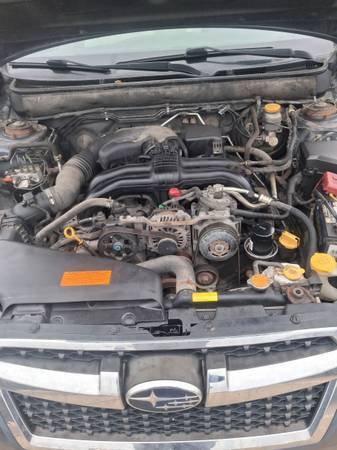 2014 Subaru Legacy 2.5i Limited 4dr All-wheel Drive Sedan CVT — photo 2