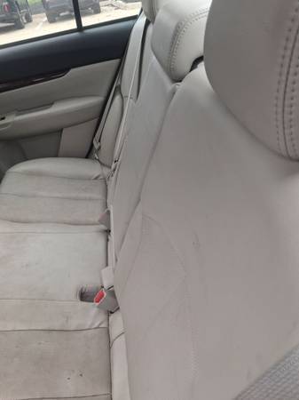 2014 Subaru Legacy 2.5i Limited 4dr All-wheel Drive Sedan CVT — photo 5