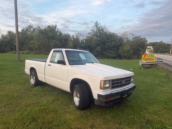 1992 Chevrolet S10 V8 — photo 3