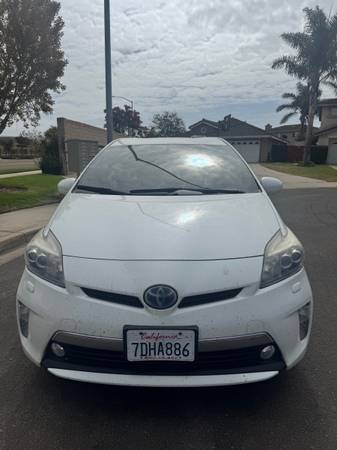 2013 Toyota Prius Two 5dr Hatchback CVT — photo 3