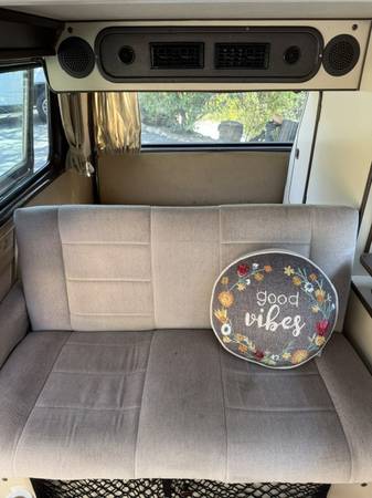 1985 Volkswagen Vanagon L 3dr Mini-Van — photo 8