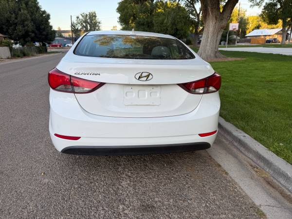 2014 Hyundai Elantra SE 4dr Sedan Automatic — photo 6