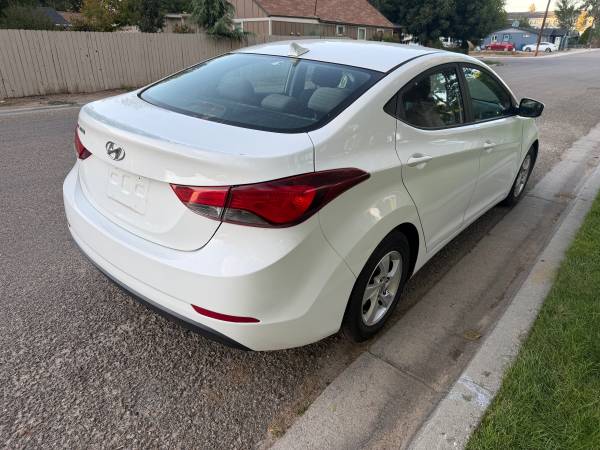 2014 Hyundai Elantra SE 4dr Sedan Automatic — photo 4