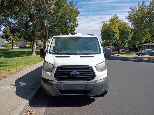 2017 Ford Transit 250 Base Medium Roof Cargo Van 129.9 in. WB Automatic — photo 1