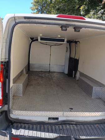 2017 Ford Transit 250 Base Medium Roof Cargo Van 129.9 in. WB Automatic — photo 6