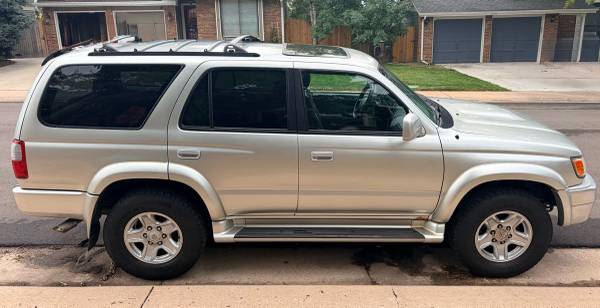 2000 Toyota 4runner SR5 V6 4dr 4x2 Automatic — photo 3