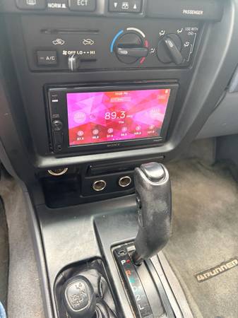 2000 Toyota 4runner SR5 V6 4dr 4x2 Automatic — photo 8