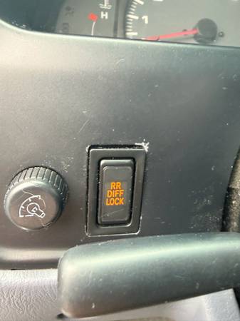 2000 Toyota 4runner SR5 V6 4dr 4x2 Automatic — photo 7
