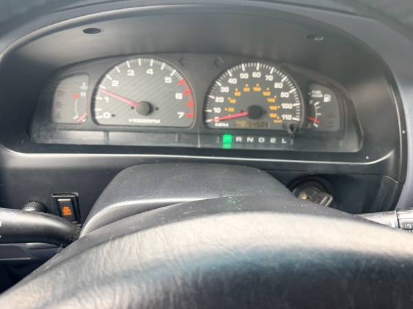 2000 Toyota 4runner SR5 V6 4dr 4x2 Automatic — photo 9