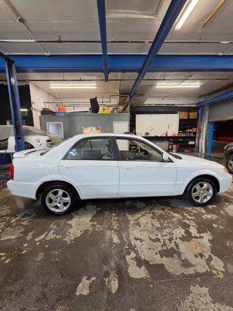 2002 Mazda Protege DX — photo 3