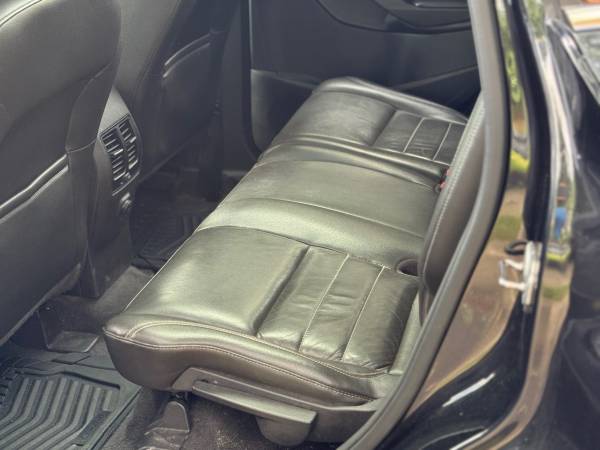 2015 Ford Escape SE 4dr 4x4 Automatic — photo 9