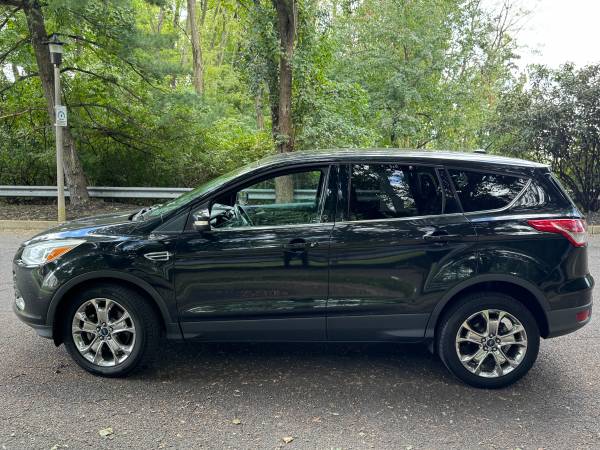 2015 Ford Escape SE 4dr 4x4 Automatic — photo 2