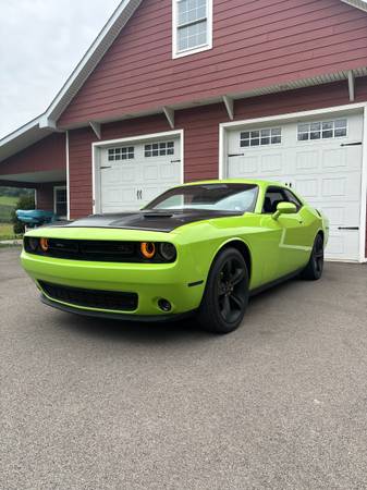2015 Dodge Challenger SXT Plus or R/T Plus Rear-wheel Drive Coupe Automatic — photo 1