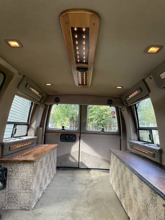 1998 GMC Savana G15 — photo 8