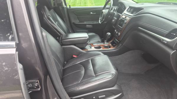 2013 Chevrolet Traverse LS All-wheel Drive Automatic — photo 4