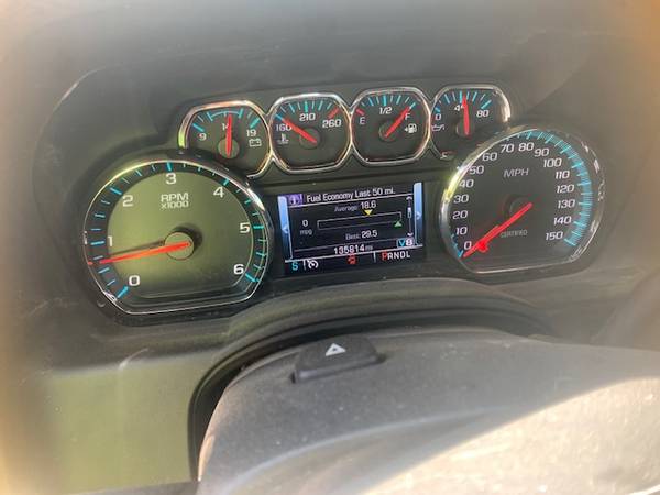 2019 Chevrolet Tahoe LS 4x4 Automatic — photo 4