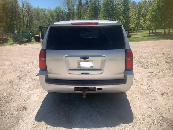 2019 Chevrolet Tahoe LS 4x4 Automatic — photo 3