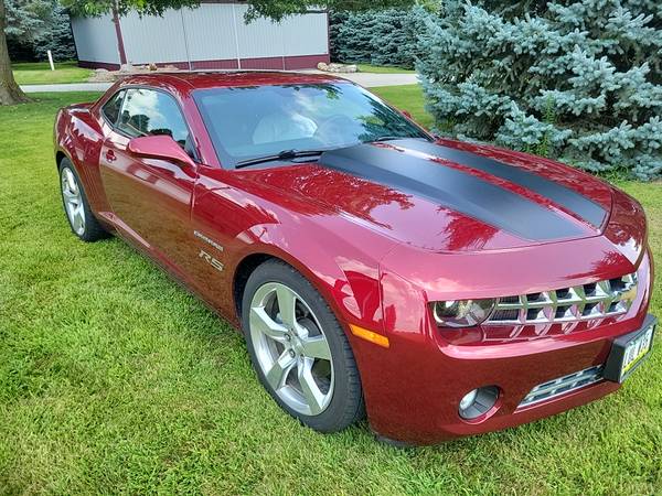 2011 Chevrolet Camaro 1LT 2dr Coupe Manual — photo 1