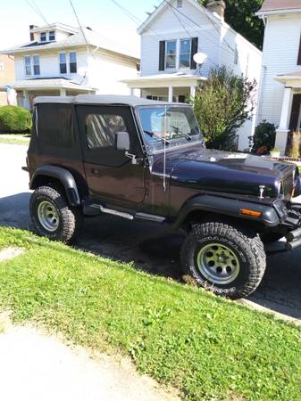 1987 Jeep Wrangler Sport 2dr 4WD SUV — photo 1
