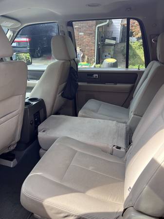 2007 Ford Expedition XLT 4dr 4x2 Automatic — photo 6
