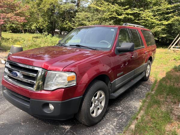 2007 Ford Expedition XLT 4dr 4x2 Automatic — photo 1