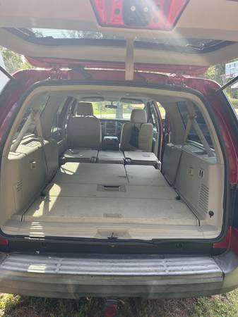 2007 Ford Expedition XLT 4dr 4x2 Automatic — photo 4