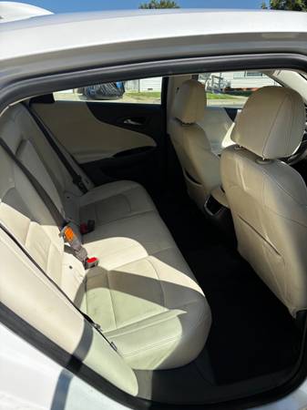 2019 Chevrolet Malibu Premier 4dr Sedan Automatic — photo 6