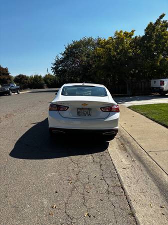 2019 Chevrolet Malibu Premier 4dr Sedan Automatic — photo 9