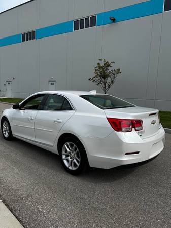 2015 Chevrolet Malibu 1LT — photo 4