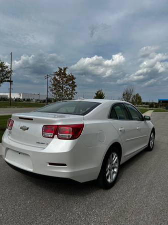 2015 Chevrolet Malibu 1LT — photo 3