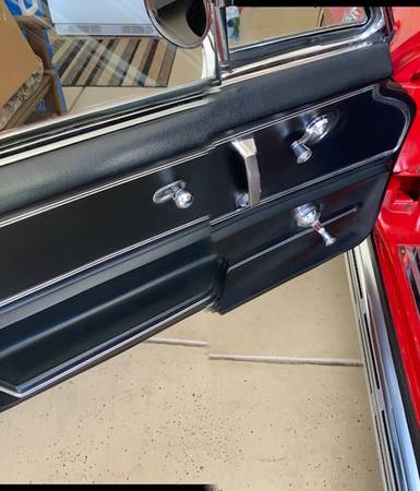 1965 Chevrolet Corvette Convertible — photo 6
