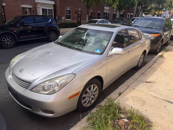 2003 Lexus ES 300 Base 4dr Sedan Automatic — photo 1