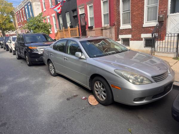 2003 Lexus ES 300 Base 4dr Sedan Automatic — photo 2