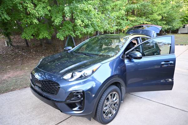 2022 KIA Sportage Nightfall 4dr Front-Wheel Drive Automatic — photo 4