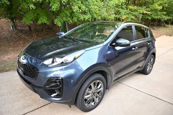 2022 KIA Sportage Nightfall 4dr Front-Wheel Drive Automatic — photo 1