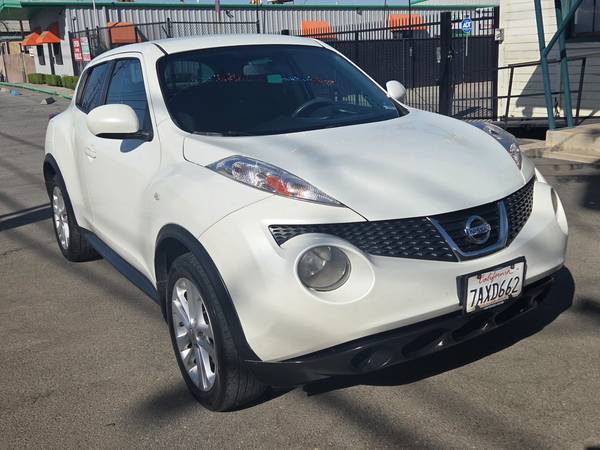 2013 Nissan Juke S — photo 3
