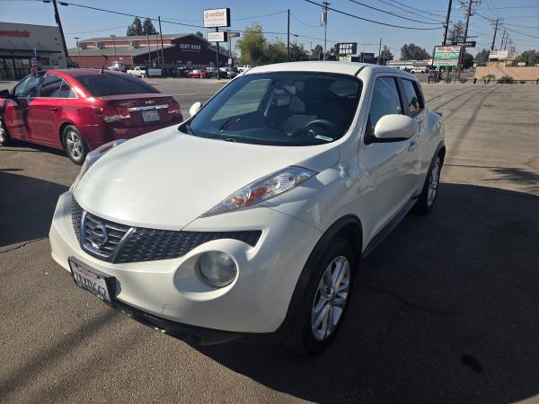 2013 Nissan Juke S — photo 1