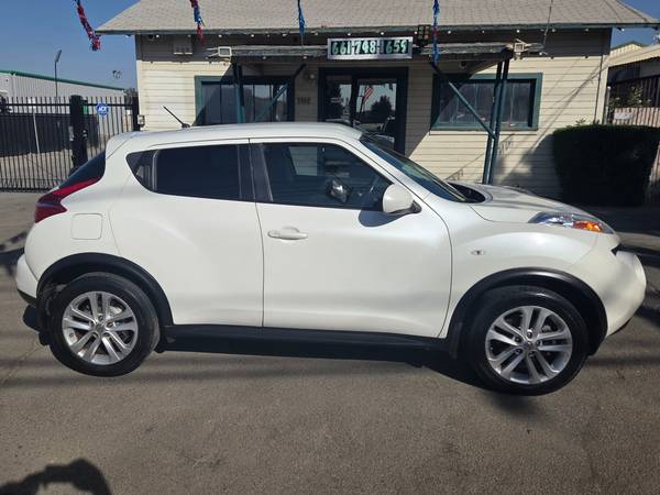 2013 Nissan Juke S — photo 11