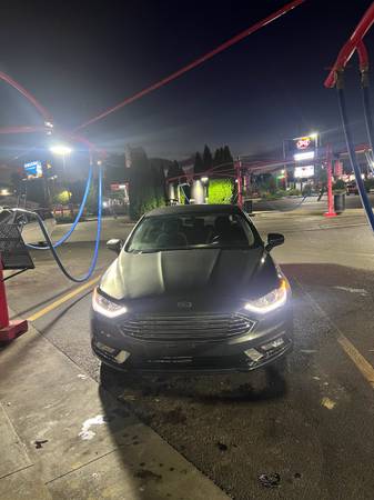 2017 Ford Fusion SE — photo 1