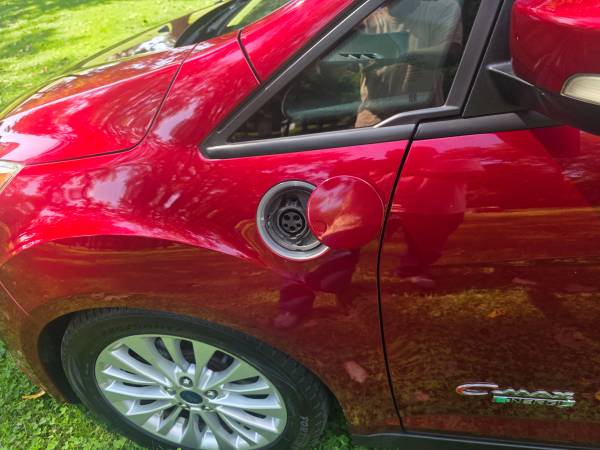 2017 Ford C MAX Hybrid SE 4dr Hatchback CVT — photo 5