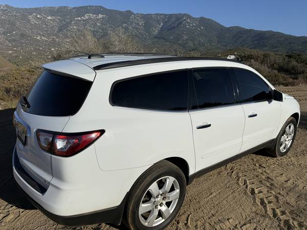 2017 Chevrolet Traverse Premier Front-wheel Drive Automatic — photo 11