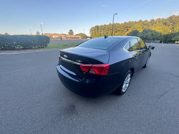 2016 Chevrolet Impala LT w 3LT CNG 4dr Sedan Automatic — photo 11
