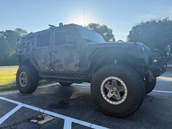 2015 Jeep Wrangler Rubicon 2dr 4x4 Manual — photo 4